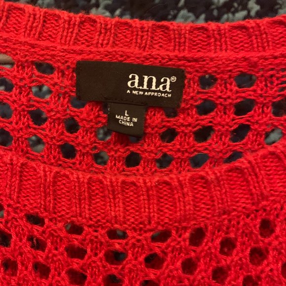 Large Red Mesh Stitched Women's Sweater - Picture 3 of 5